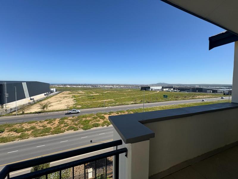 To Let 1 Bedroom Property for Rent in Richwood Western Cape